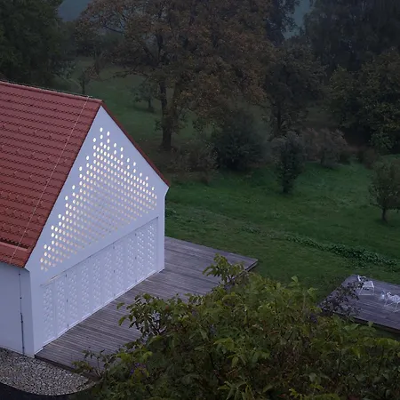 House Oskar * Borotin